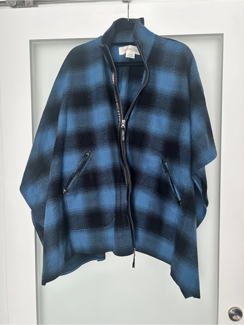 treasure & bond blue buffalo plaid poncho sweater one size